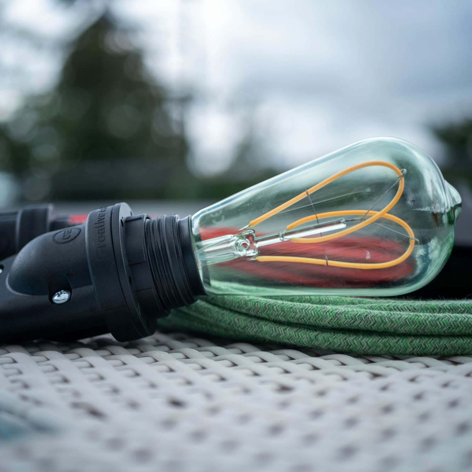 creative cables EIVA Lampada a Sospensione per Paralume da Esterni con 1,5 m Cavo Tessile, rosone e portalampada IP65 Resistente all'Acqua - Nero