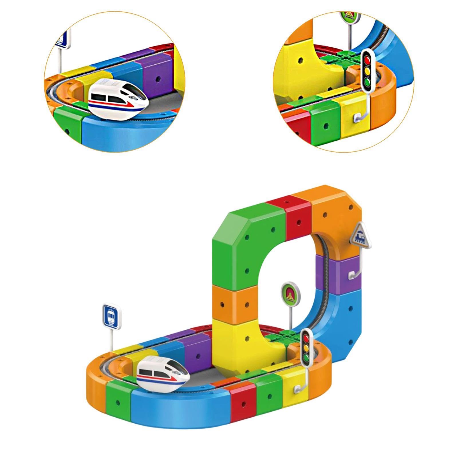 Mini Elektro Spielzeugeisenbahn Set mit Gebogener Rampe, Austauschbarem Zubehör, Sicherem PP Material, Geeignet für Familienspiele, Kreatives Kinderge, 51 Stück