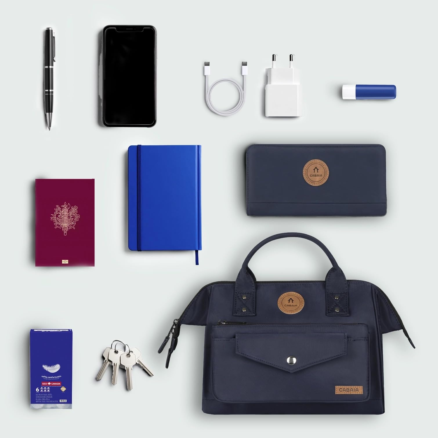Cabaïa Crossbody Umhängetasche Adventurer Medium (5,8L) - Damen Handtasche - Verstellbarer Schultergurt & Weitwinkelöffnung - Vegan & Wasserabweisend - Ideal für Alltag, Stadt & Reise
