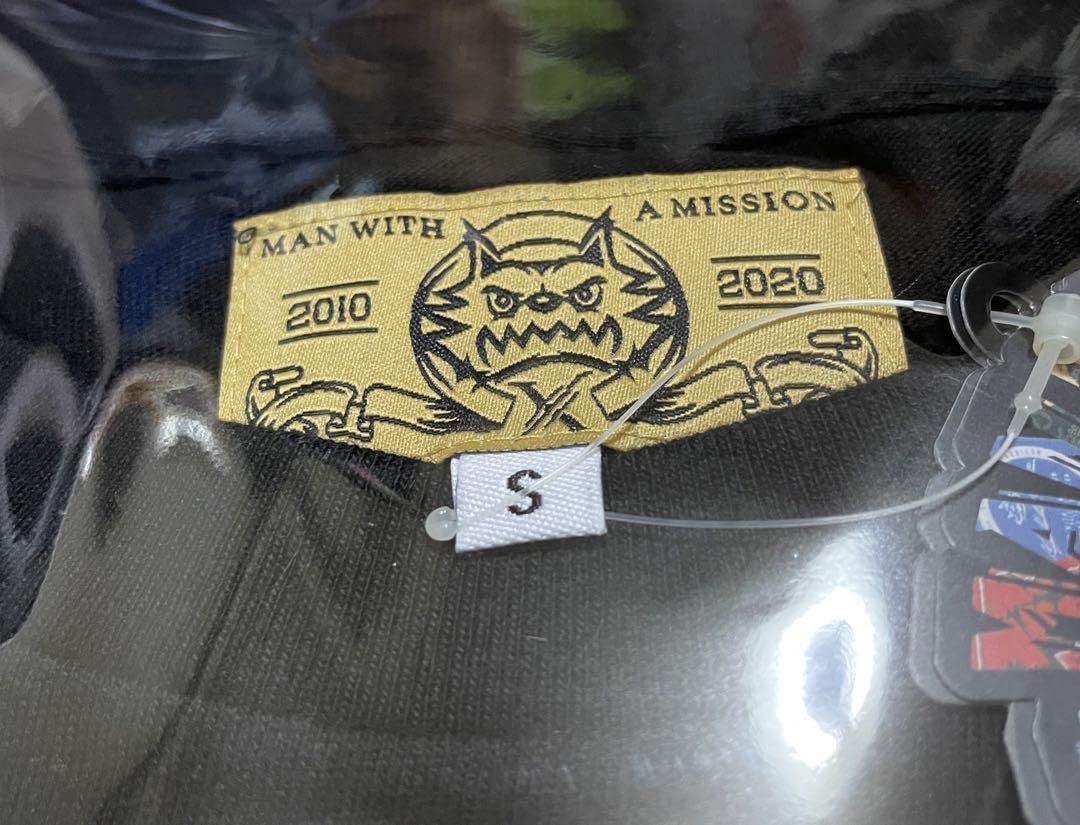 Amazon.co.jp: MAN WITH A MISSION 10周年メモリアルTシャツ S