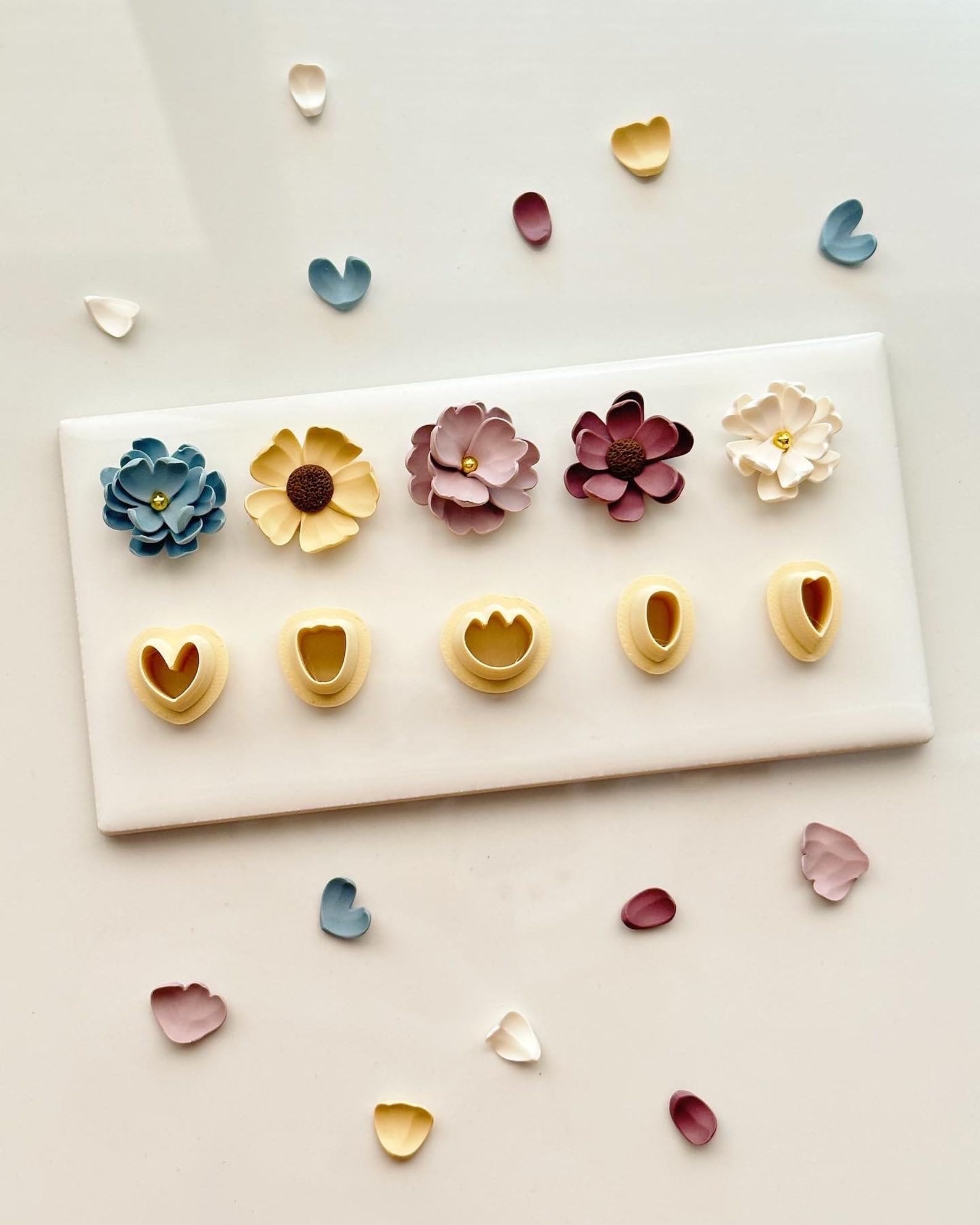 3D ORIGINS Polymer Clay Tools, 5Pcs Floral Petal Cutters, Embossed Dangles Earring Cutters, Colour May Vary