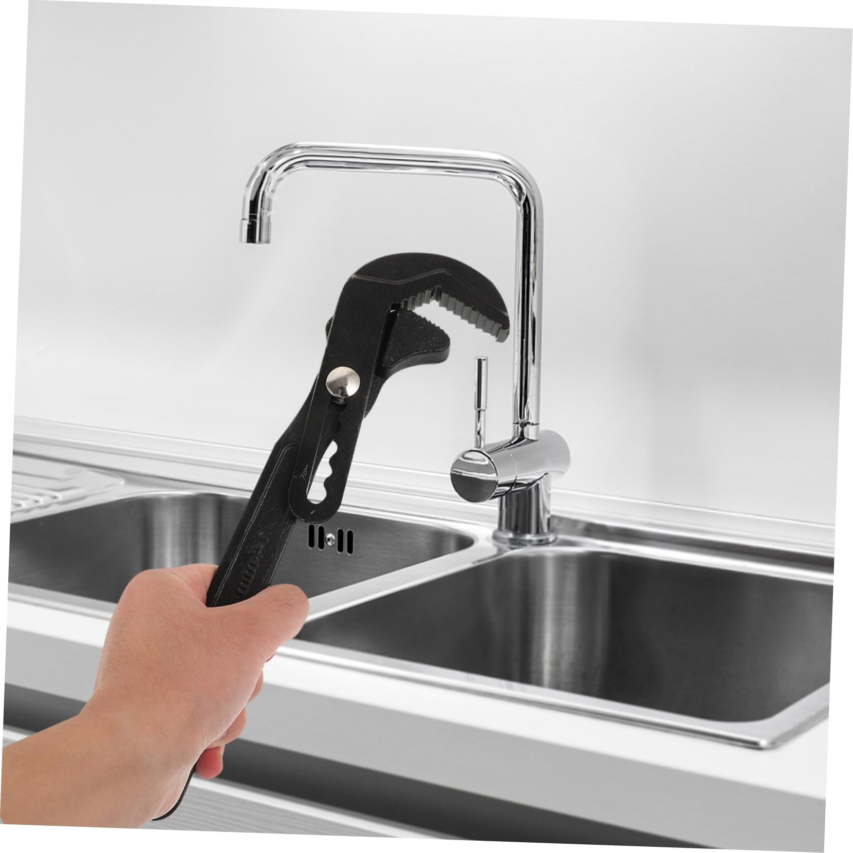 NUOBESTY Llave Ajustable Multifuncional para Fontanería en Baño y Reparaciones Domésticas, Acero Cromo-vanadio, Diseño Moderno y Fácil de Transportar