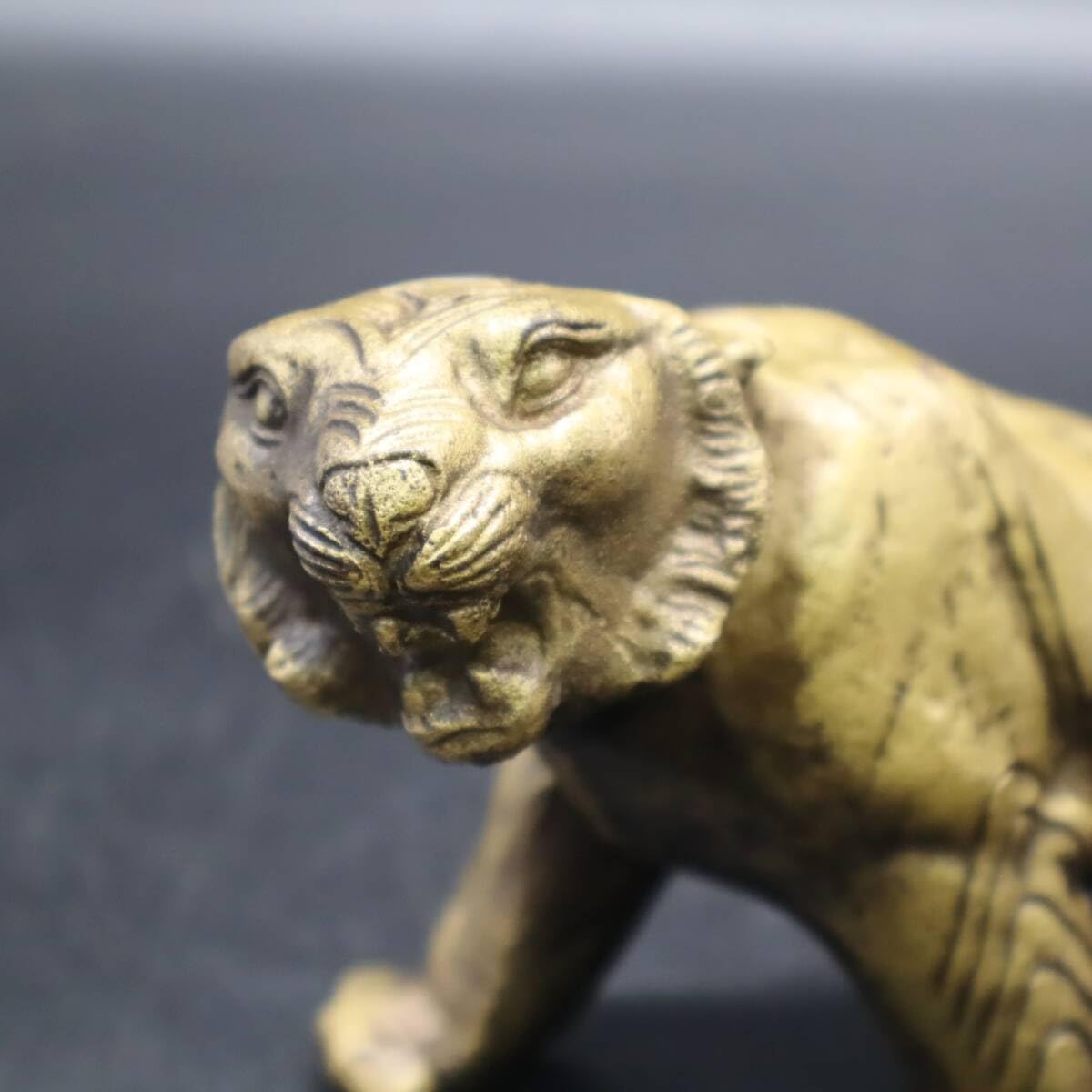 Amazon.co.jp: 全長 32㎝ 鉄製虎の置物 トラ 寅 アンティーク