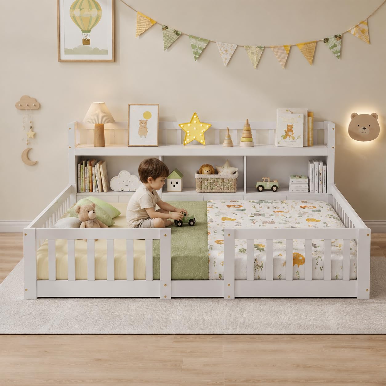 Cama en el suelo Montessori para niños, 140 x 200 cm, cama de suelo de madera con biblioteca integrada y guardabarros, cama infantil en el suelo con somier de láminas, blanco (sin colchón)