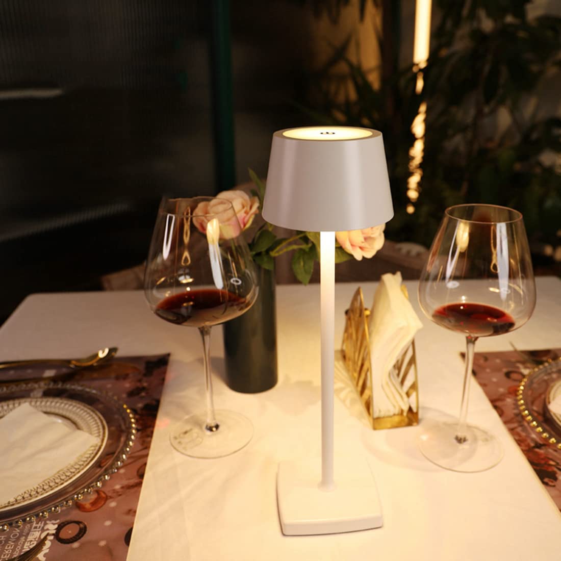 Lampada da Tavolo Senza fili, 6000mAh Lampada Ristorante Tavolo, IP54 Waterproof Lampada da Tavolo Ricaricabile Esterno, per Al Coperto e all'aperto, Ristorante, Buffet, Sbarra, Caffetteria, Bianco