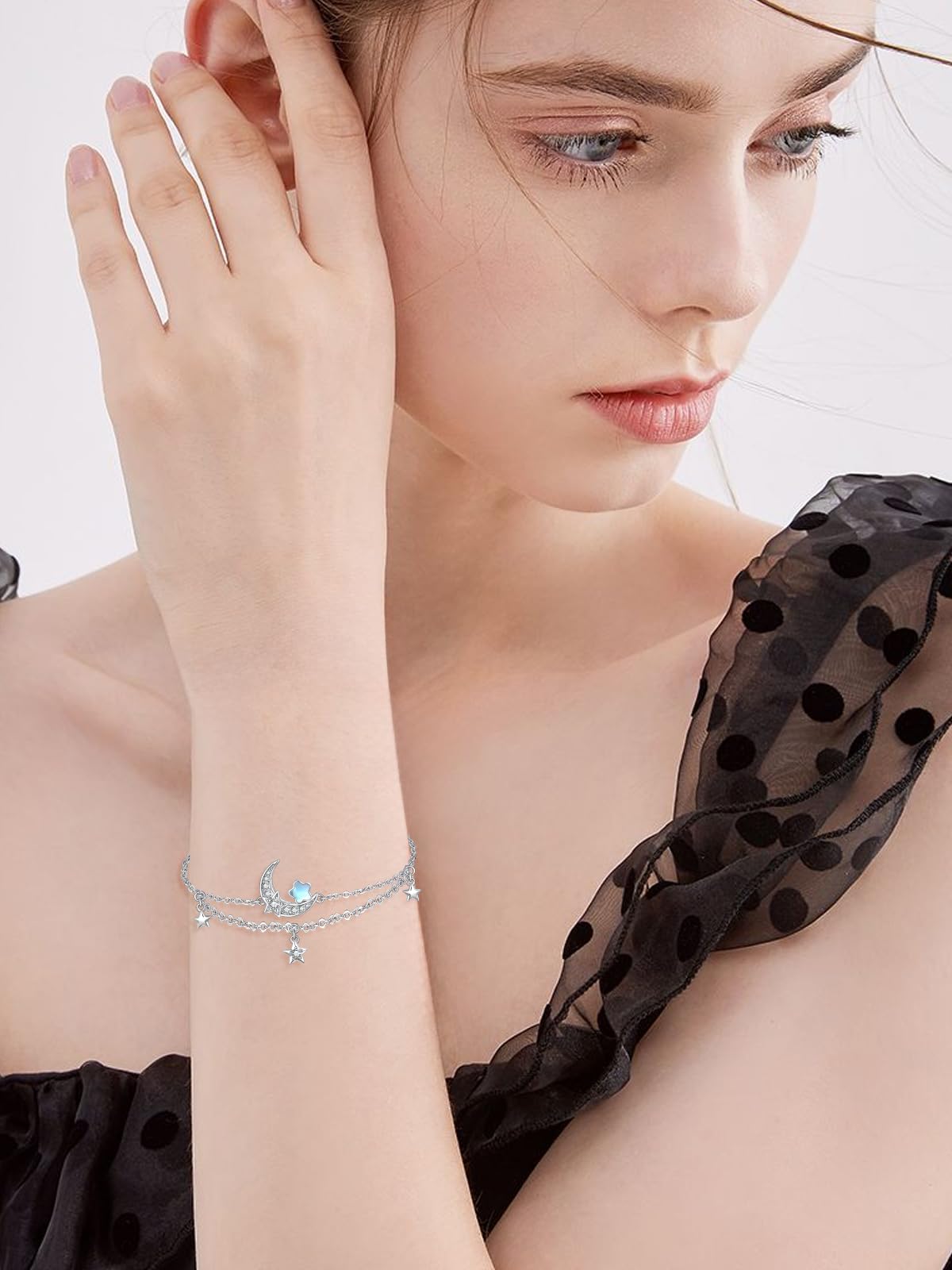 KINGWHYTE Mondstein Armband 925 Sterling Silber Mond und Stern Planet Armbänder Verstellbares Mondstein Armkette Geschichtete Schmuck Geschenk für Weihnachten Valentinstag