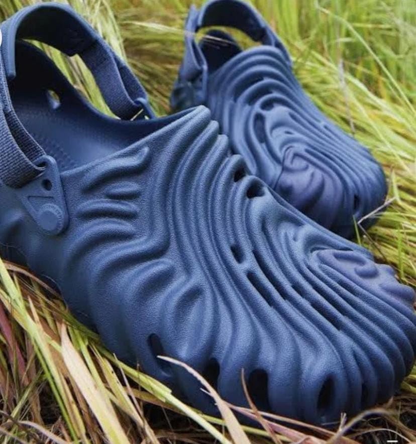 Image of Unisex Slip-On Wave Design Pattern Clogs