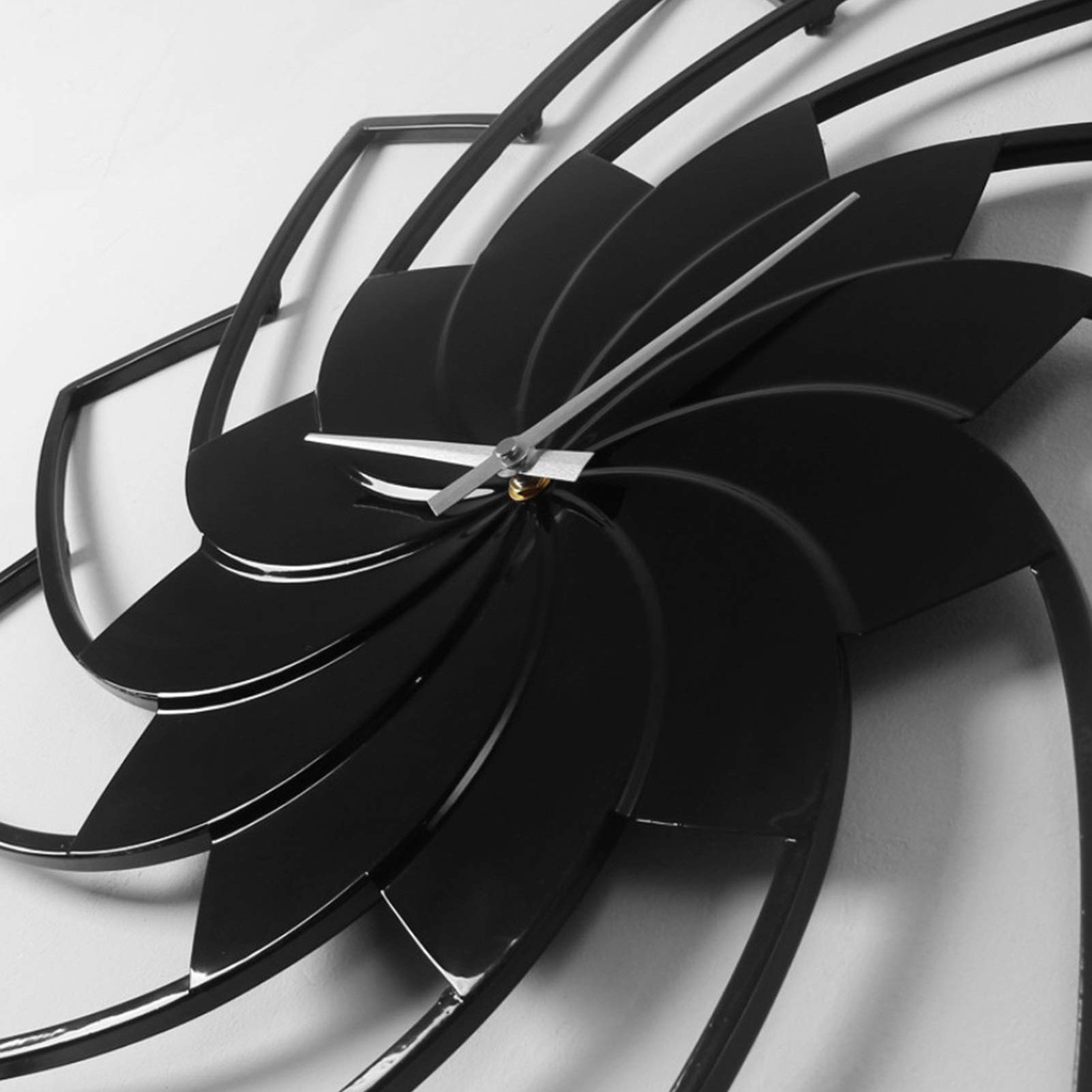 Relojes de Pared Que Funcionan con Baterías sin Tarea Nórdica Moderna Personalización de la Moda Creativa Decoración de la Sala de Estar Black Metal Relojes de Cuarzo