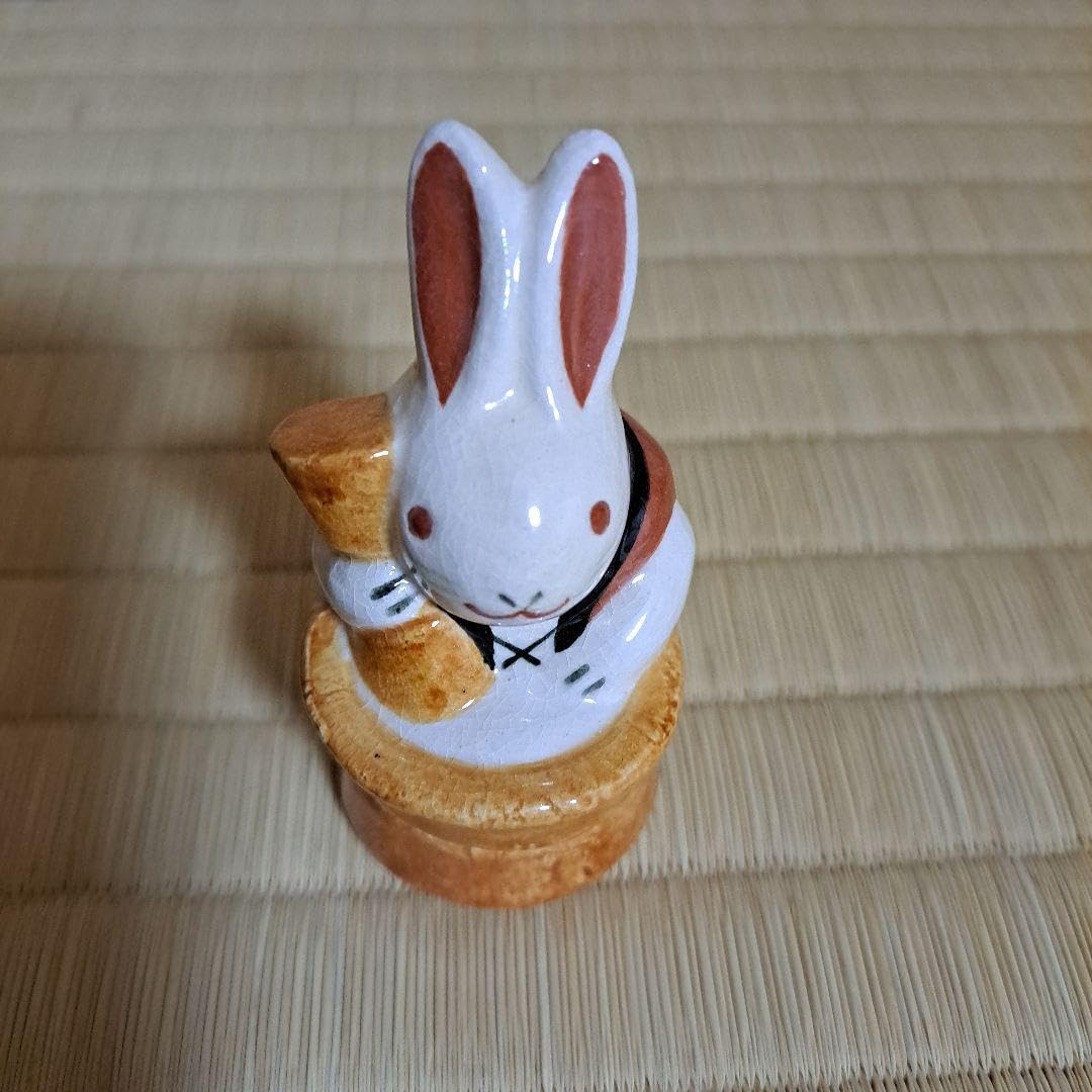 Amazon.co.jp: うさぎ香合 伊藤桂楽造 茶道 香合 杵 臼 箱あり