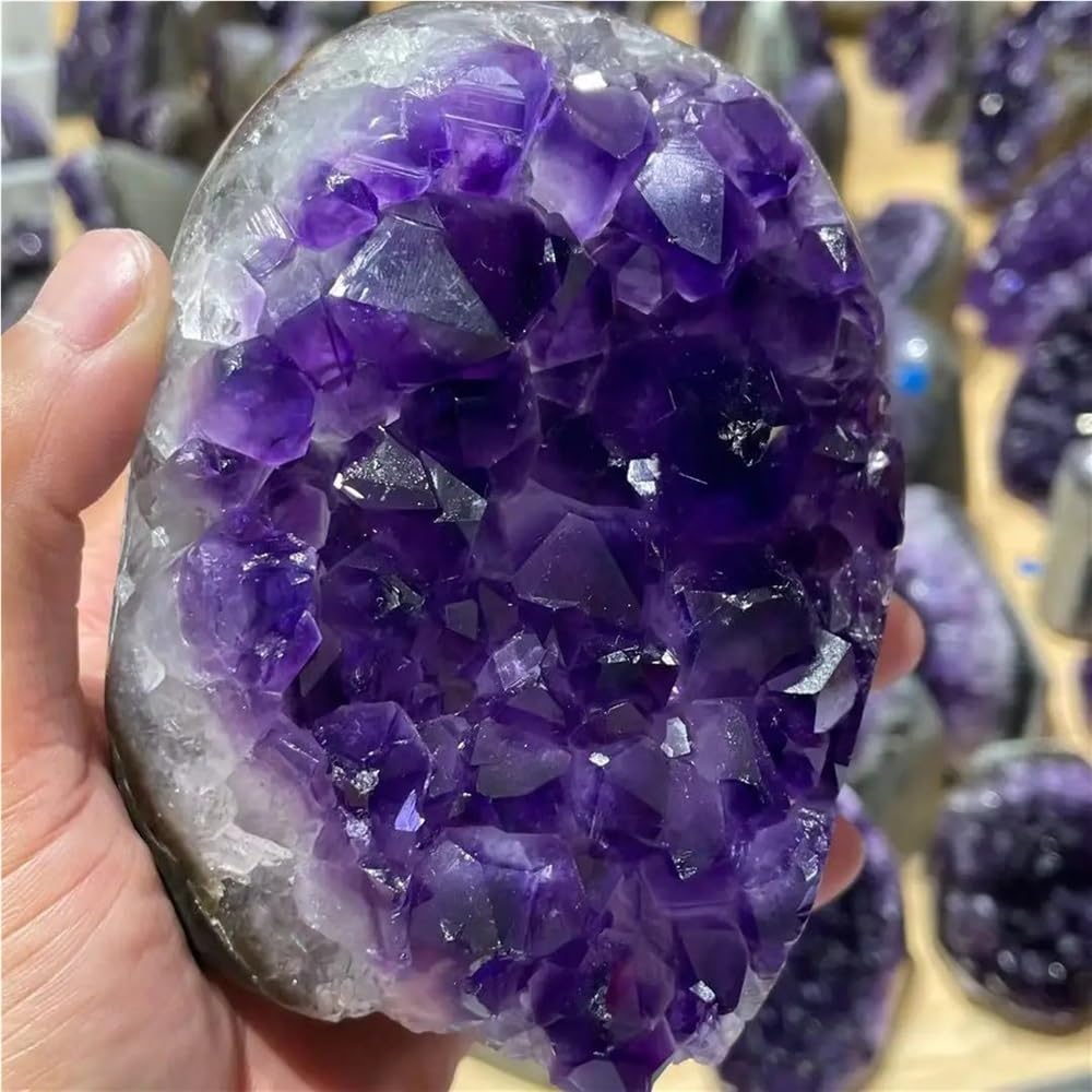 Hermoso Espécimen de cristal de racimo de cuarzo de geoda de amatista natural for decoración del hogar y la oficina(600-700g)