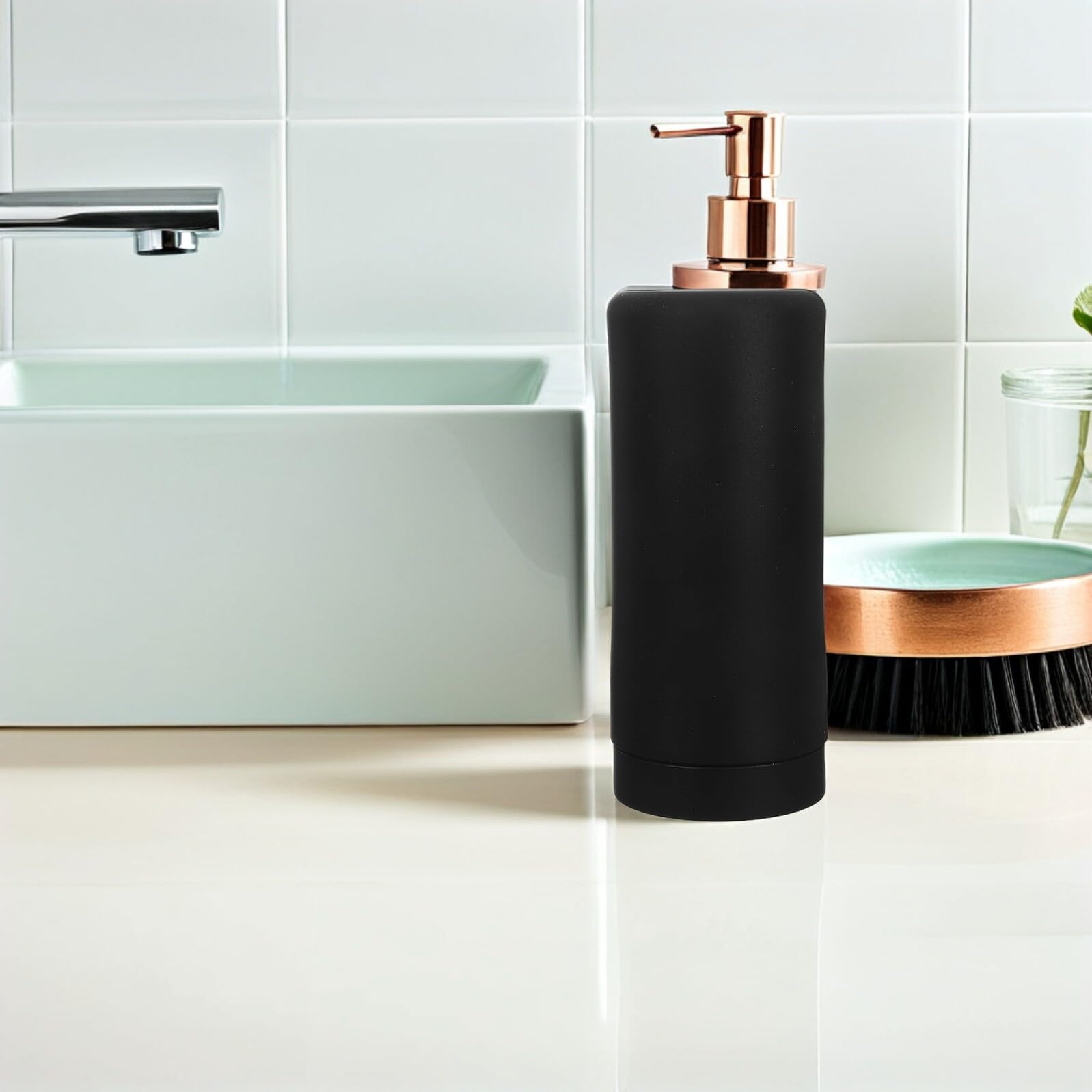 Dosatore Sapone da Lavello in Silicone Nero, Ricaricabile e Portatile | Chiusura Igienica, Antiperdita, per Cucina e Casa, Look Moderno Raffinato, Pratico da Riempire