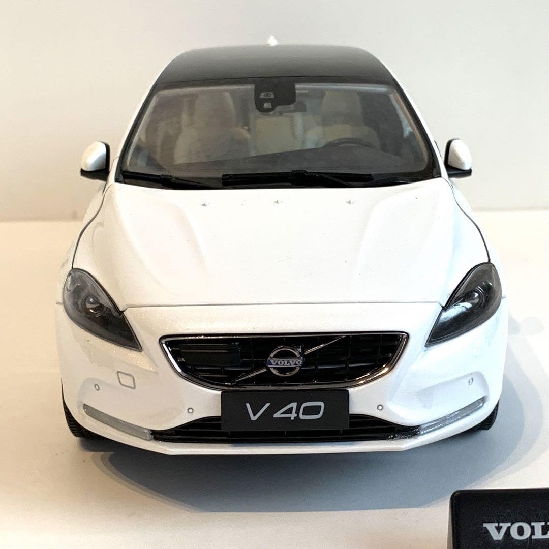 Amazon.co.jp: ボルボ VOLVO V40 1 18ミニカー ホワイト : おもちゃ