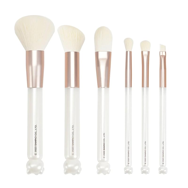Kit com 6 Pincéis de Maquiagem IMPRESSIONS VANITY · COMPANY Hello Kitty, Cabo Branco