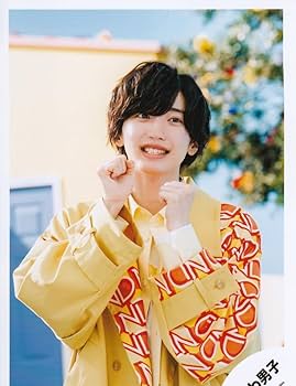なにわ男子 道枝駿佑 公式写真 Amazon.co.jp: なにわ男子 公式 生 写真(道枝駿佑)J01073