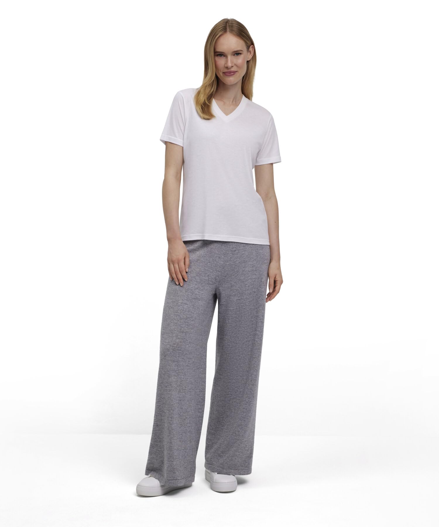 FALKE Basic Soft Lyocell/Cotton V-tee W S/S SH Lyocell Algodón Suave Manga Corta Cómoda Ligera Camiseta Mujer (Pack de 1)