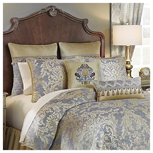 Croscill Nadia Queen Comforter, Light Grey