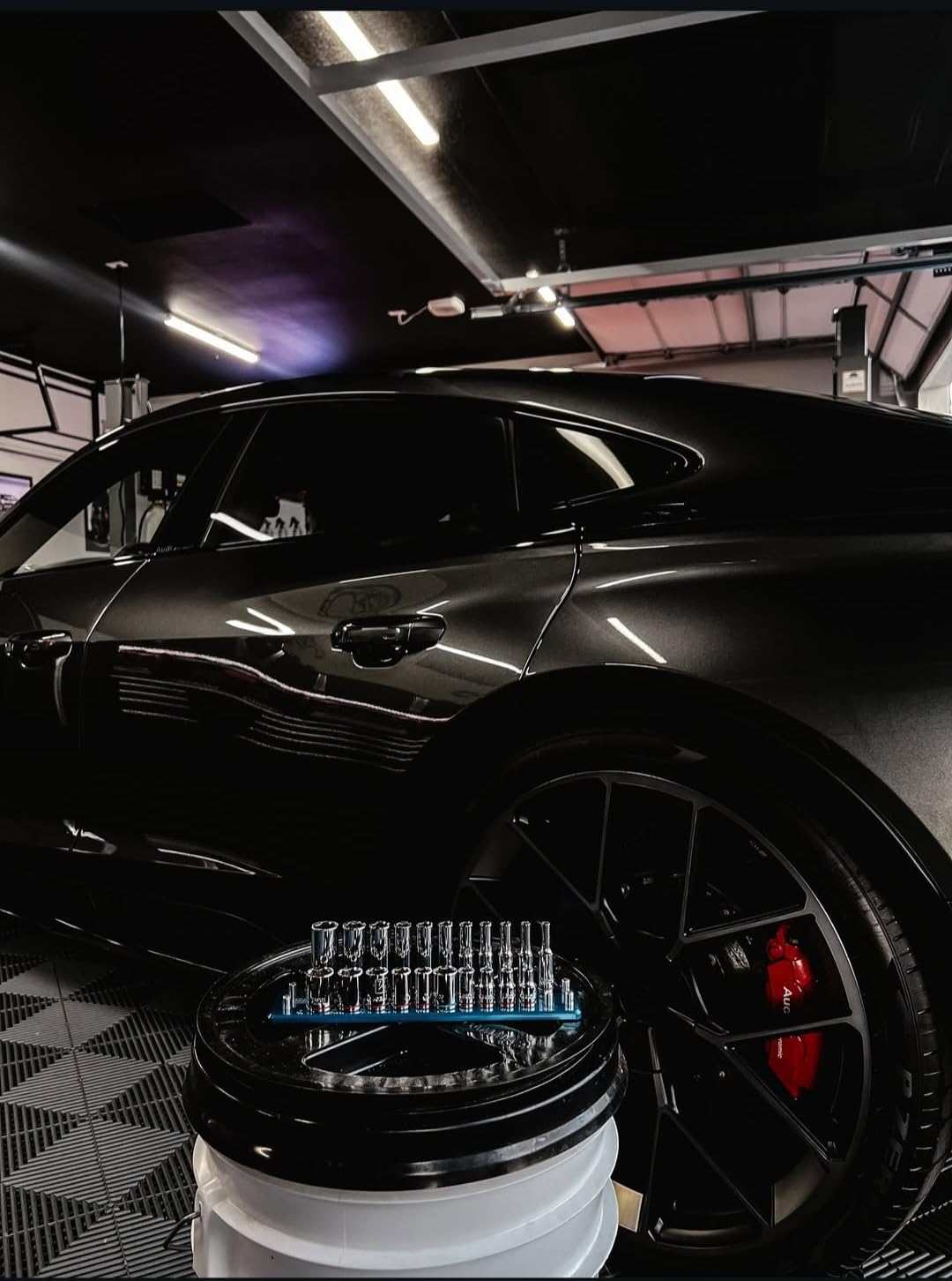 Westling USA Premium Aluminum 8 Piece Socket Tray & Organizer Set, Holds 152 Standard and Metric Sockets (Red/Blue, 2 Row)