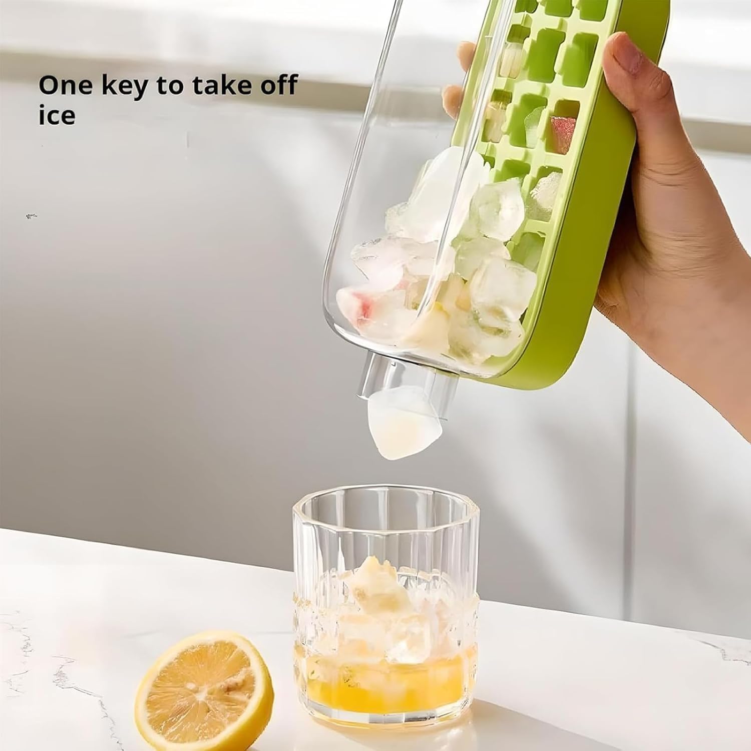 Ice Cube Bottle, Eiswürfel Flasche, Touch-Free Water Bottle Ice Cube Tray With Straw and Bin for Coffee Juice And Beverages (2 stk Grün, 500ml)