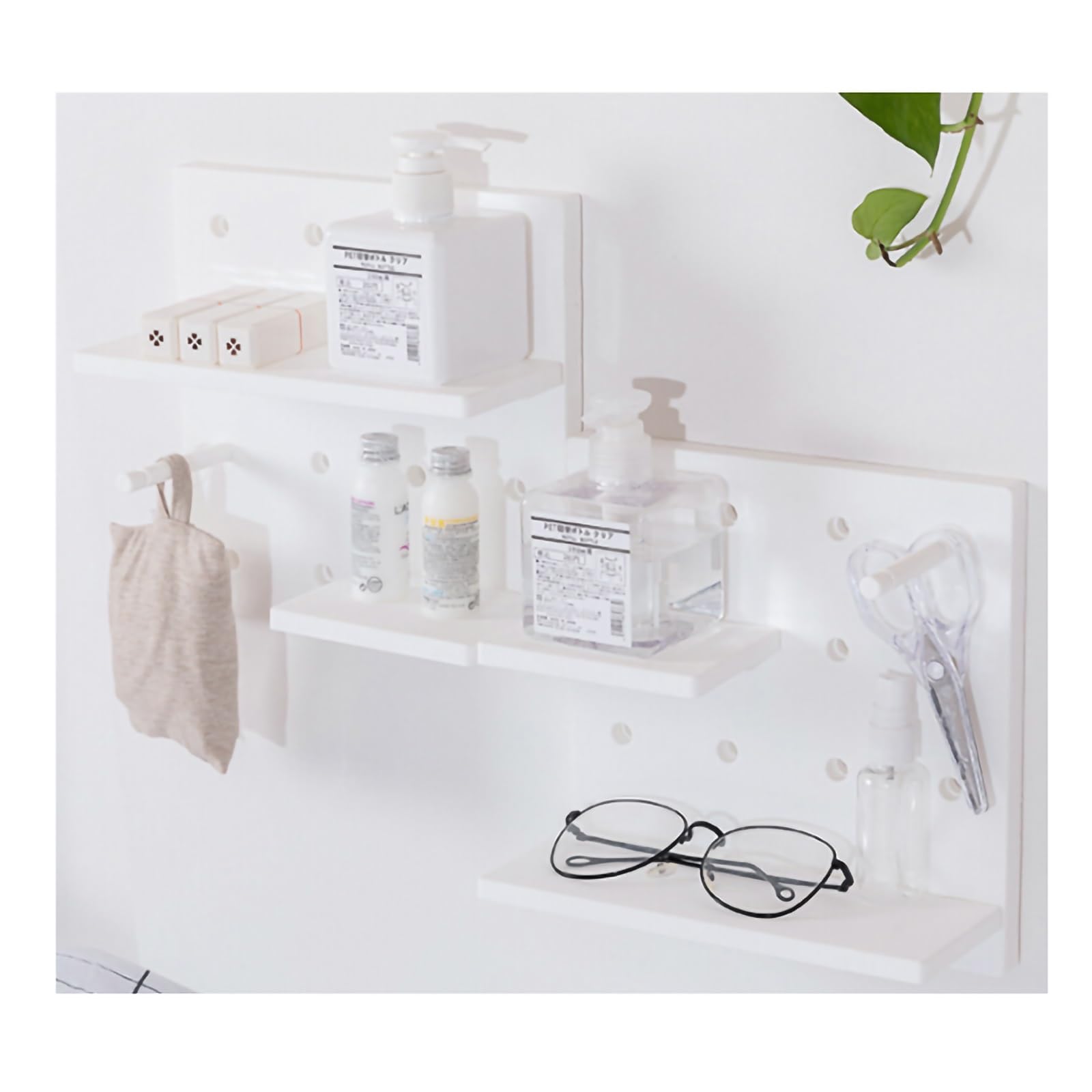 Kits de panneaux perforés en PP pour libérer l'espace des bureaux encombrés