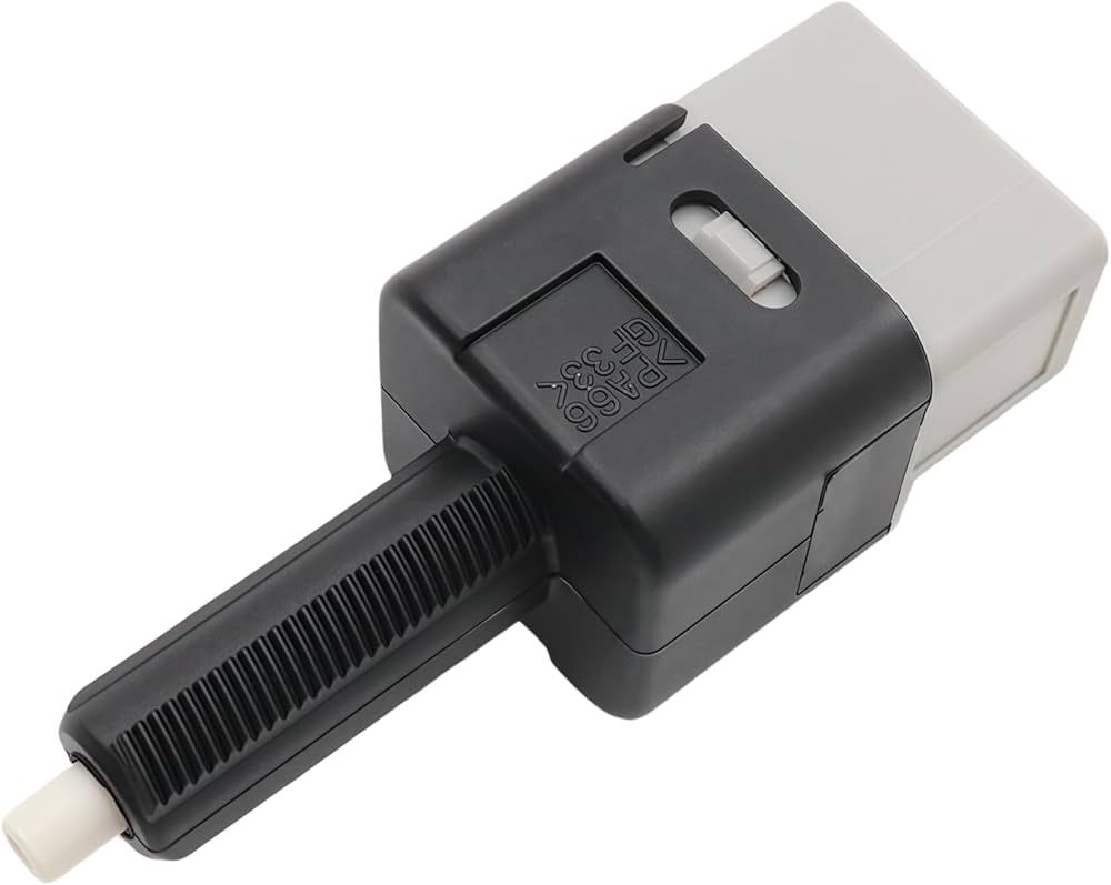 Niko3ピース Amazon.com: 25320-AX11A Stop Lamp Brake Switch Assembly 25320AX11A