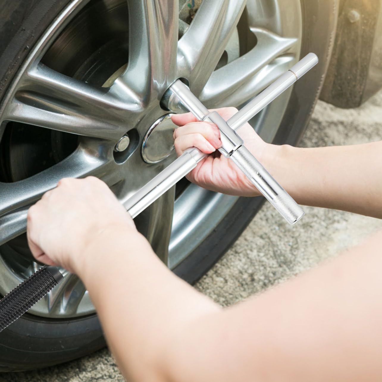 Ciieeo Extended Lug Wrench Tire Nut Wrench Detachable Sockets Adjustable Length for Cars and Trucks Heavy-Duty Wheel Tool