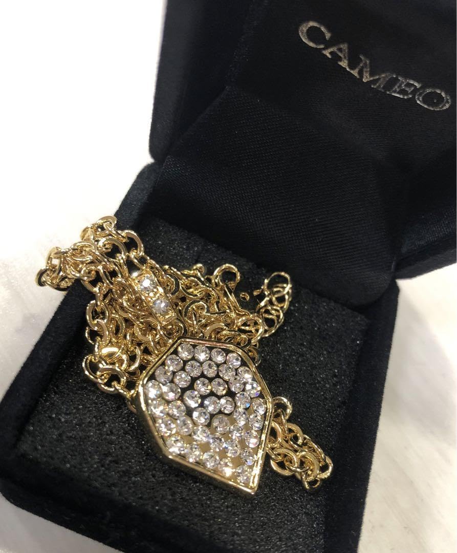 激レア廃盤　新品CAMEO フライト型ネックレス　カメオ　ダーツ　dmc Amazon.co.jp: 激レア廃盤 CAMEO フライト型ネックレス カメオ