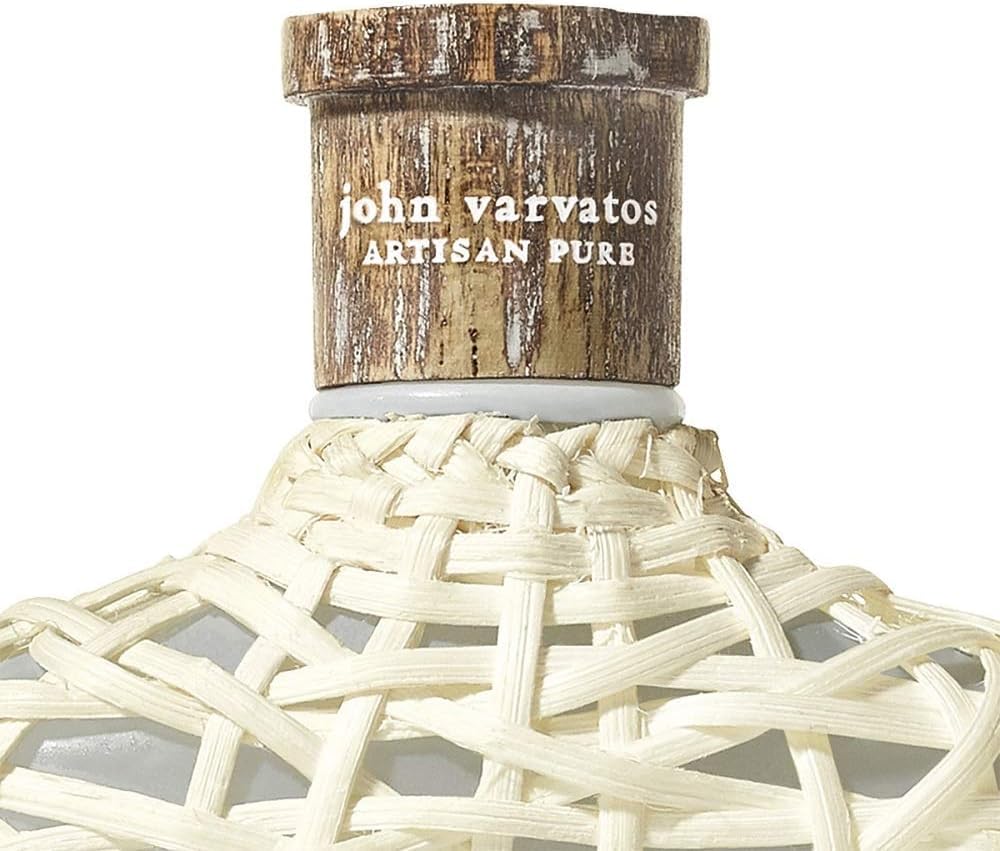 John Varvatos - Artisan Pure – Eau de Toilette für Herren – Zerstäuber mit Hesperid- und Holzduft – langanhaltender und intensiver Duft – auf Basis von holzigen Zitrusfrüchten