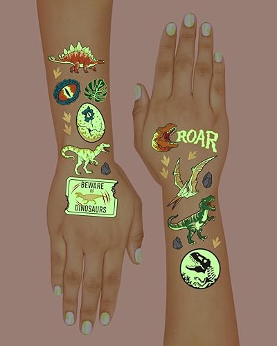Miniatura 4 de xo, Fetti Tatuajes temporales de dinosaurios para niños – 44 piezas que brillan en la oscuridad | Suministros para fiesta de cumpleaños, recuerdos