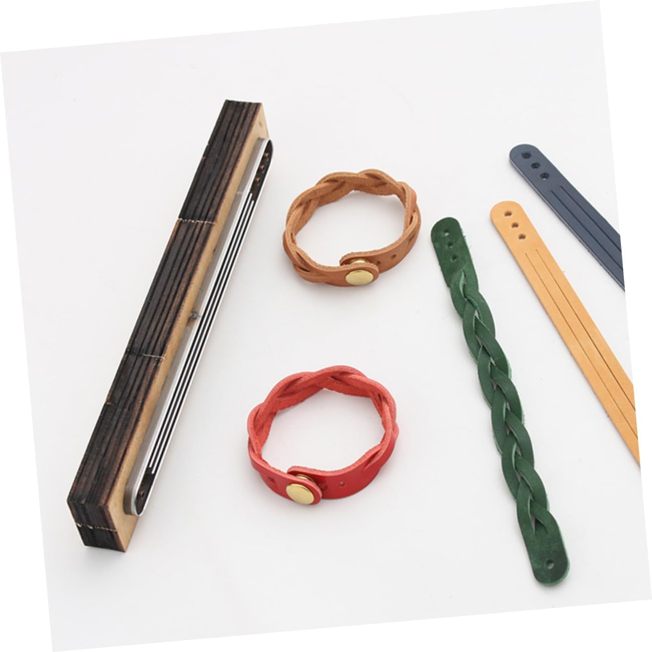 Lurrose Leather Cutting Die Template for DIY Crafts Durable Mold for Leather Strip Cutting Easy to Use for Beginners and Professionals for Handmade Projects
