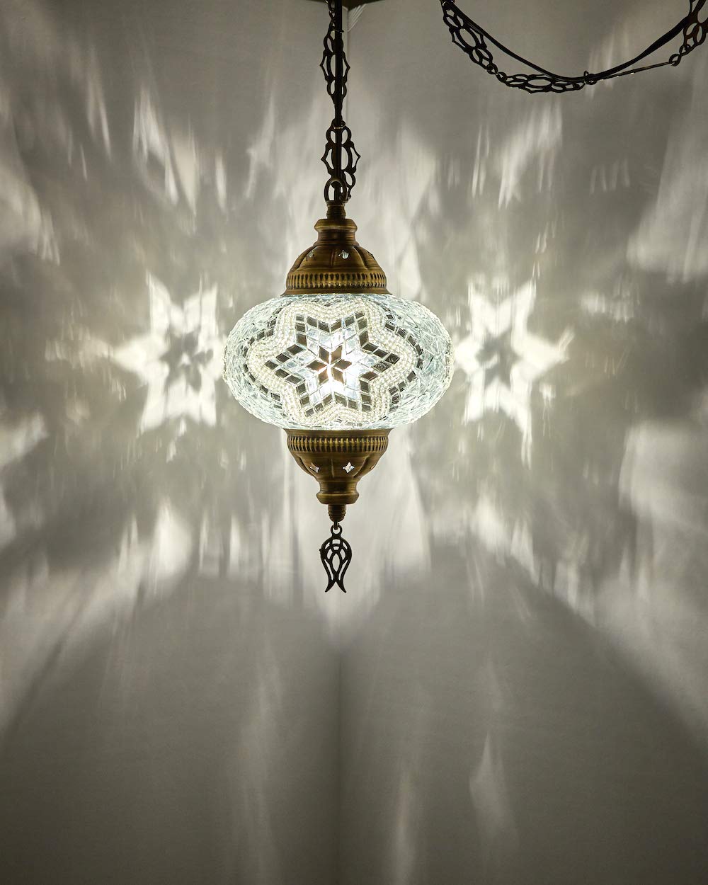 DEMMEX Lampada a sospensione a mosaico turco marocchino, lampada da soffitto con catena da 4,5 metri e spina, fatta a mano, prodotta in Turchia, Bianco