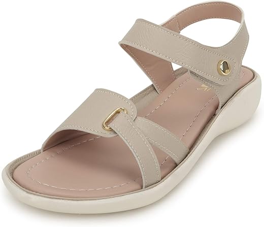 Vendoz Women Stylish Cream Flat Sandals
