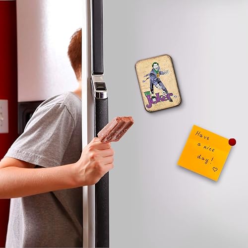 Miniatura 4 de Desperate Enterprises Superman - Imán retro para refrigerador, divertidos imanes para oficina, hogar y escuela, fabricado en los Estados Unidos