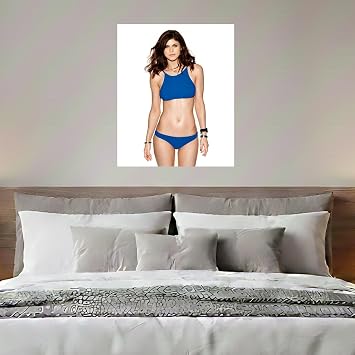 Alexandra Daddario Bikini Glamour Picture Photo Print Poster 8x10