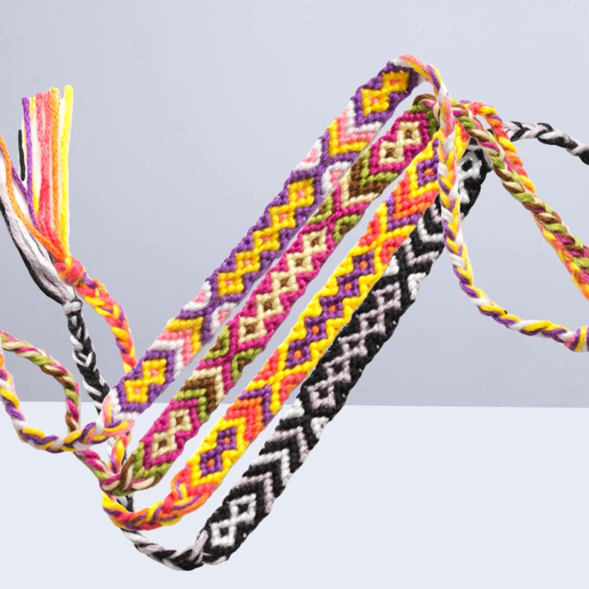 TOYANDONA 16 Uds. Tobillo de Mujer para Muñeca de Hilo Hecho a Mano Pulseras Tejidas Azar para Niña Color Trenzado