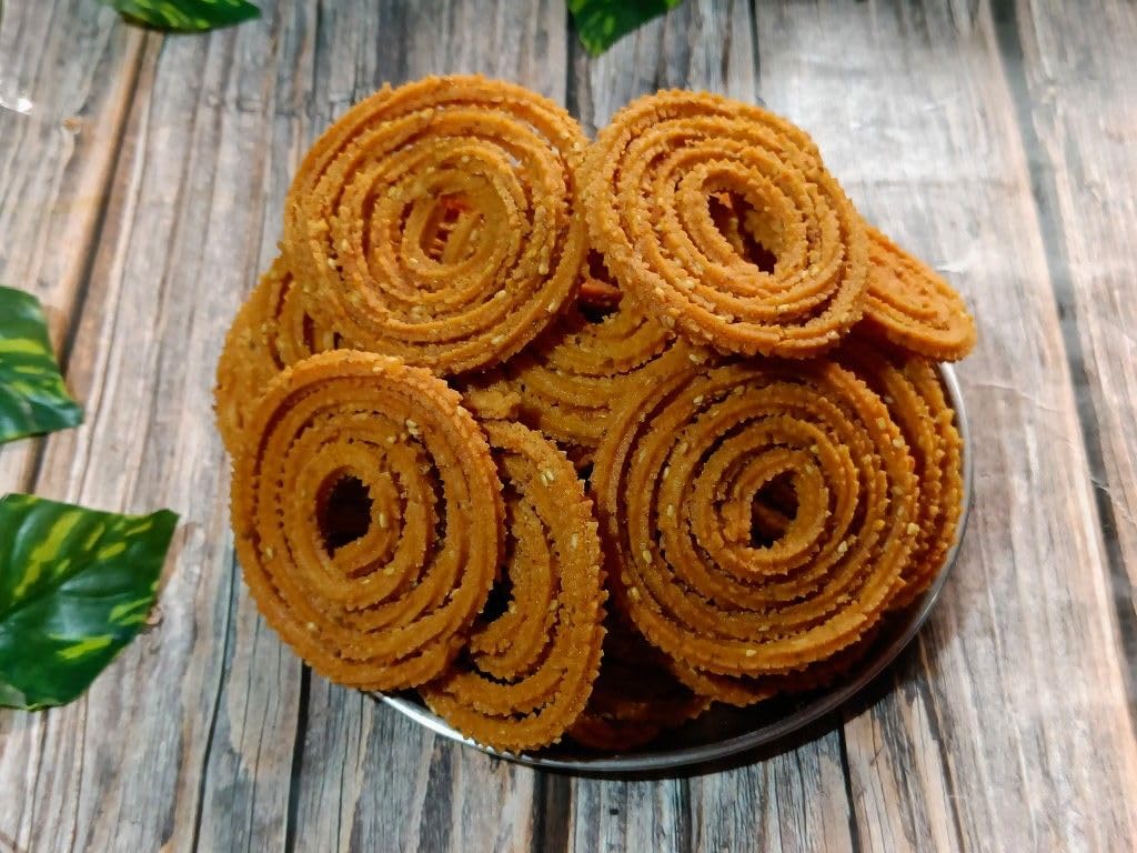 CHEF MEDIDI-Homemade Traditional Chakli – Crispy & Crunchy South Indian Snack|Authentic Butter Chakli (Murukku) – Fresh Homemade Snack (250 grams) 1
