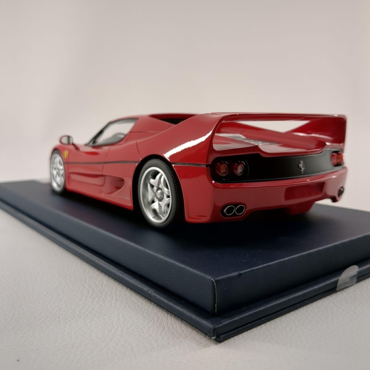 Amazon | LOOKSMART ミニカー 1/18 Ferrari F50 Red LS18FC05A ルック