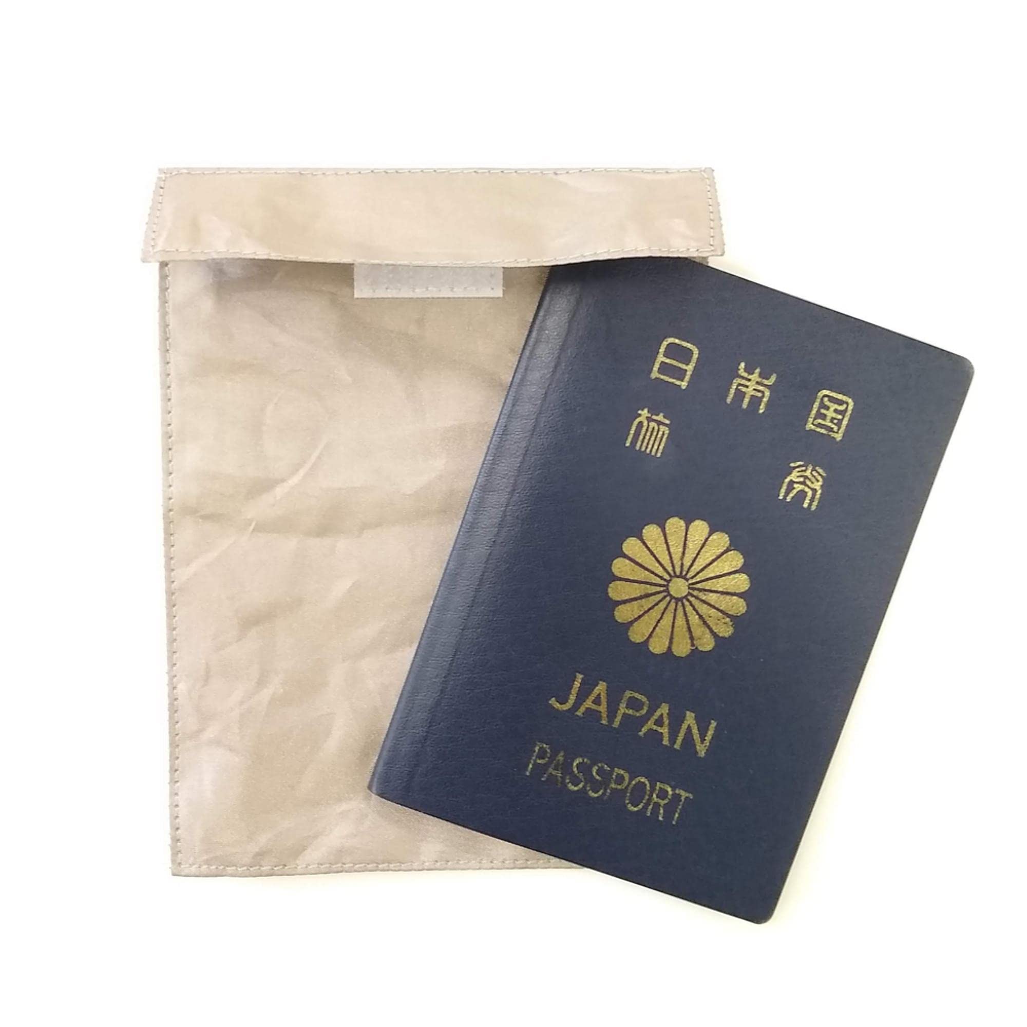 希少品！ バナパスポートカード 海外版 ICタグ 黒 日本未入荷！ Amazon.co.jp: ヴァンガード スキミング防止ポーチ 薄型 軽量 携帯用