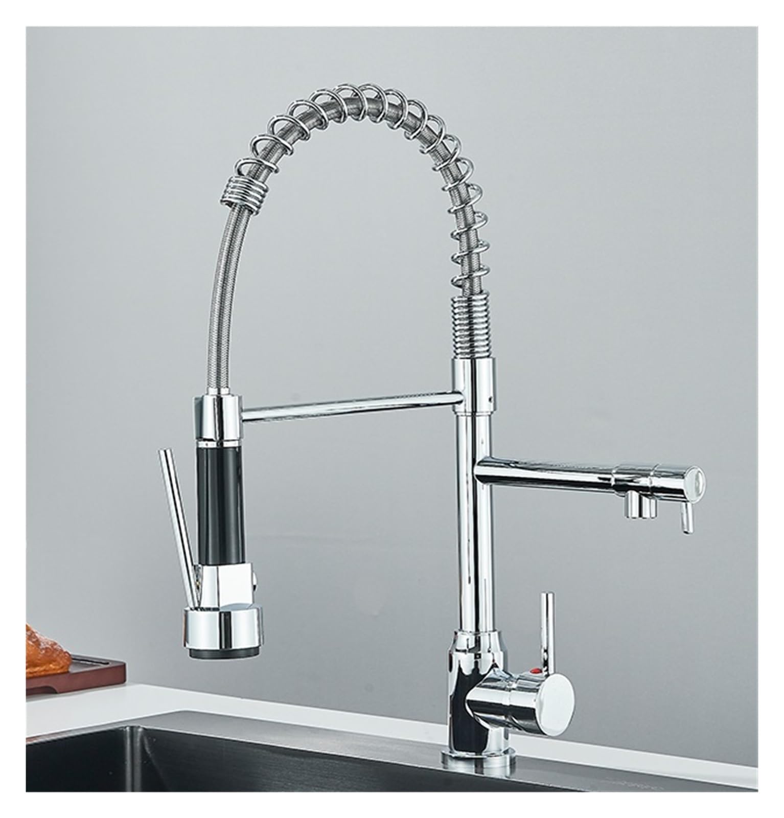 Mélangeur chaud et froid extractible au design chrome géométrique avec double bec orientable