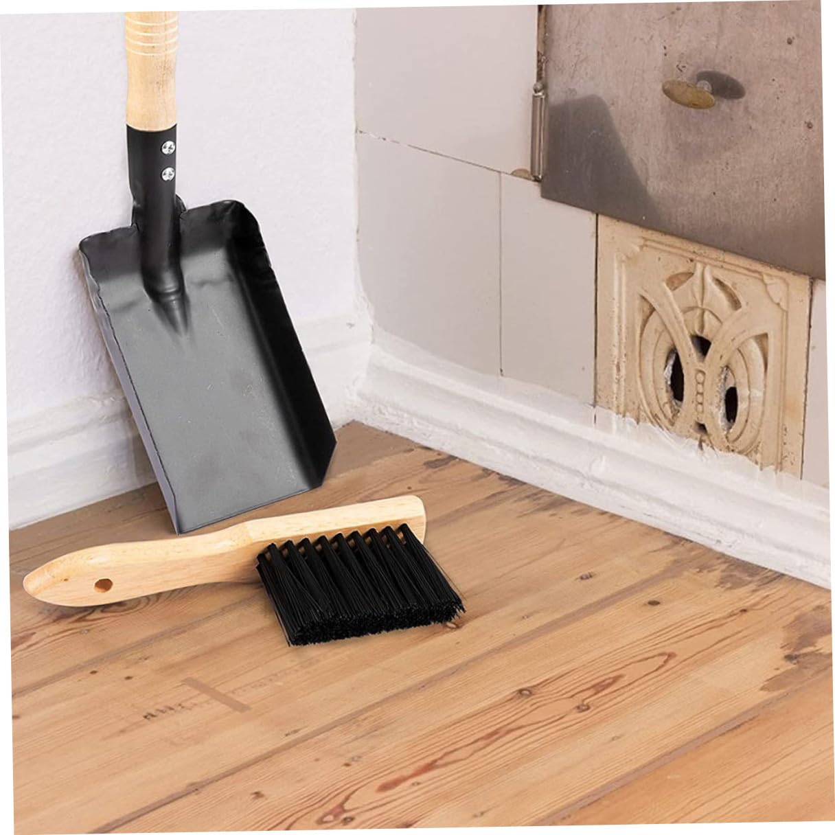 BESPORTBLE Set Strumenti per Pulizia Stufa Spolverino e Pala in Acciaio al Carbonio Spazzola in Silicone per Stufa Domestico Accessori Manico lungo e Gancio per Facile Conservazione