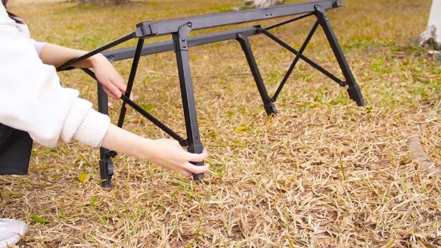 HOMGEN Mesa portátil de camping plegable ajustable altura 15-21.6 pulg, aluminio estable, mesa pequeña con barra lateral para colgar, 34.7 x 15 pulg superficie miniatura 7