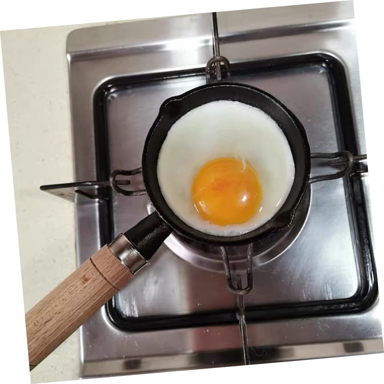 COLLBATH Kleiner Omelettpfanne aus Eisen Schwarze Kleiner Bratpfanne 13cm Gleichmäßige Wärmeverteilung Griffschonend für Zuhause und Restaurant