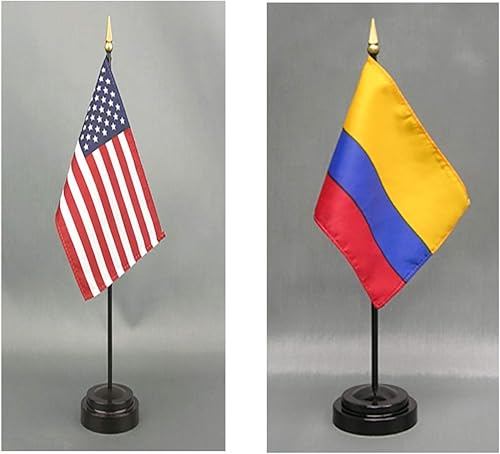 Fabricado en los Estados Unidos. 1 escritorio de oficina de rayón estadounidense y 1 internacional de 4 x 6 pulgadas y bandera de mesa pequeña que