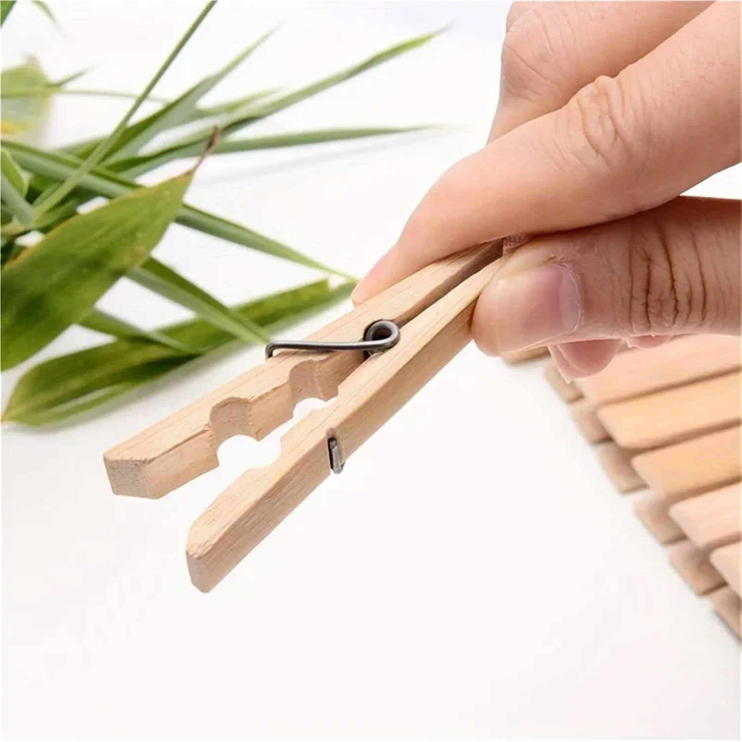 Photo Clips 150/200pcs Bamboo Clothes Pins Heavy Duty Wooden Clothespins for Household and Outdoor Use(150pcs)