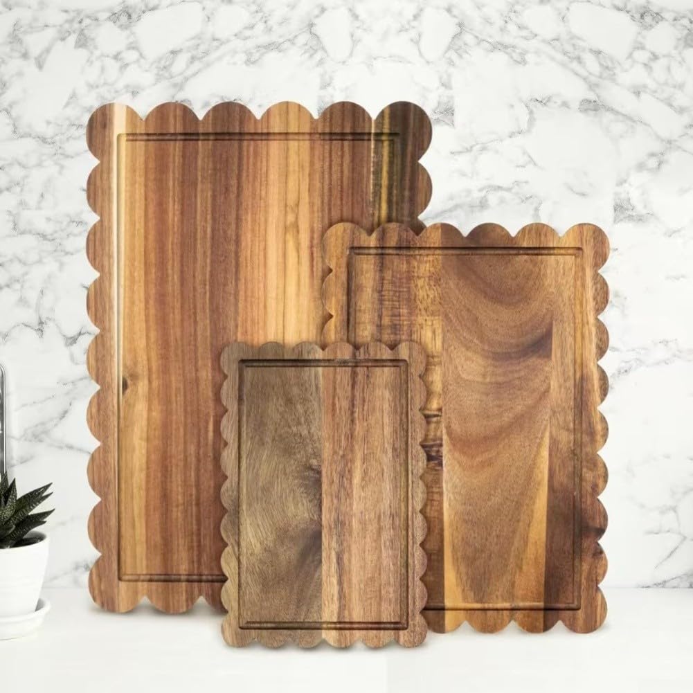 Set di 3 taglieri in legno di acacia, forma irregolare