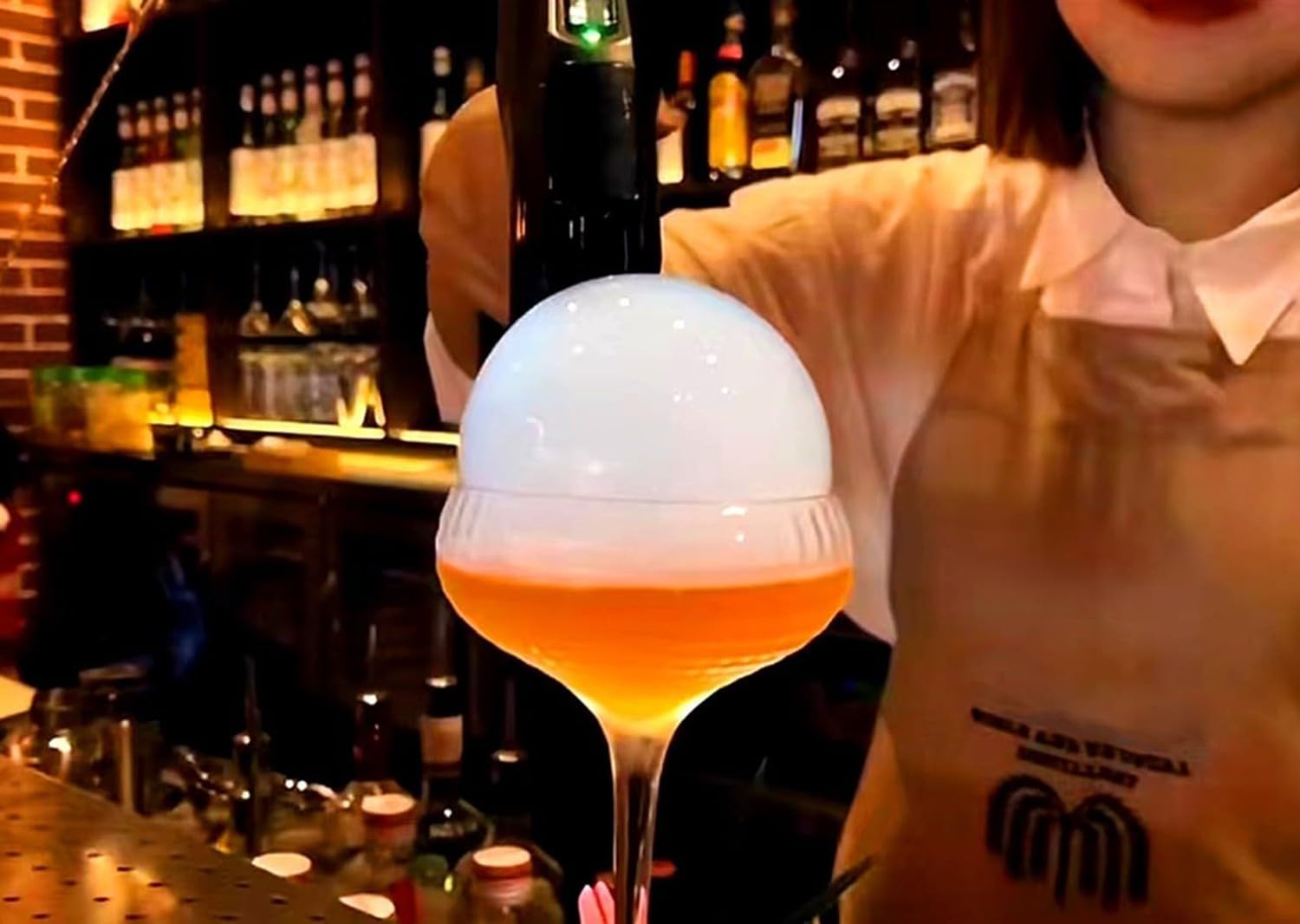 BLUEZY Liquide À Bulles, 300 ML Mini Pistolet À Fumée À Cocktail Bubble Solution À Bulles S'applique À Pistolet À Bulles Accessories-Huile Essentielle pour Cocktail Pistolet Aromatique A