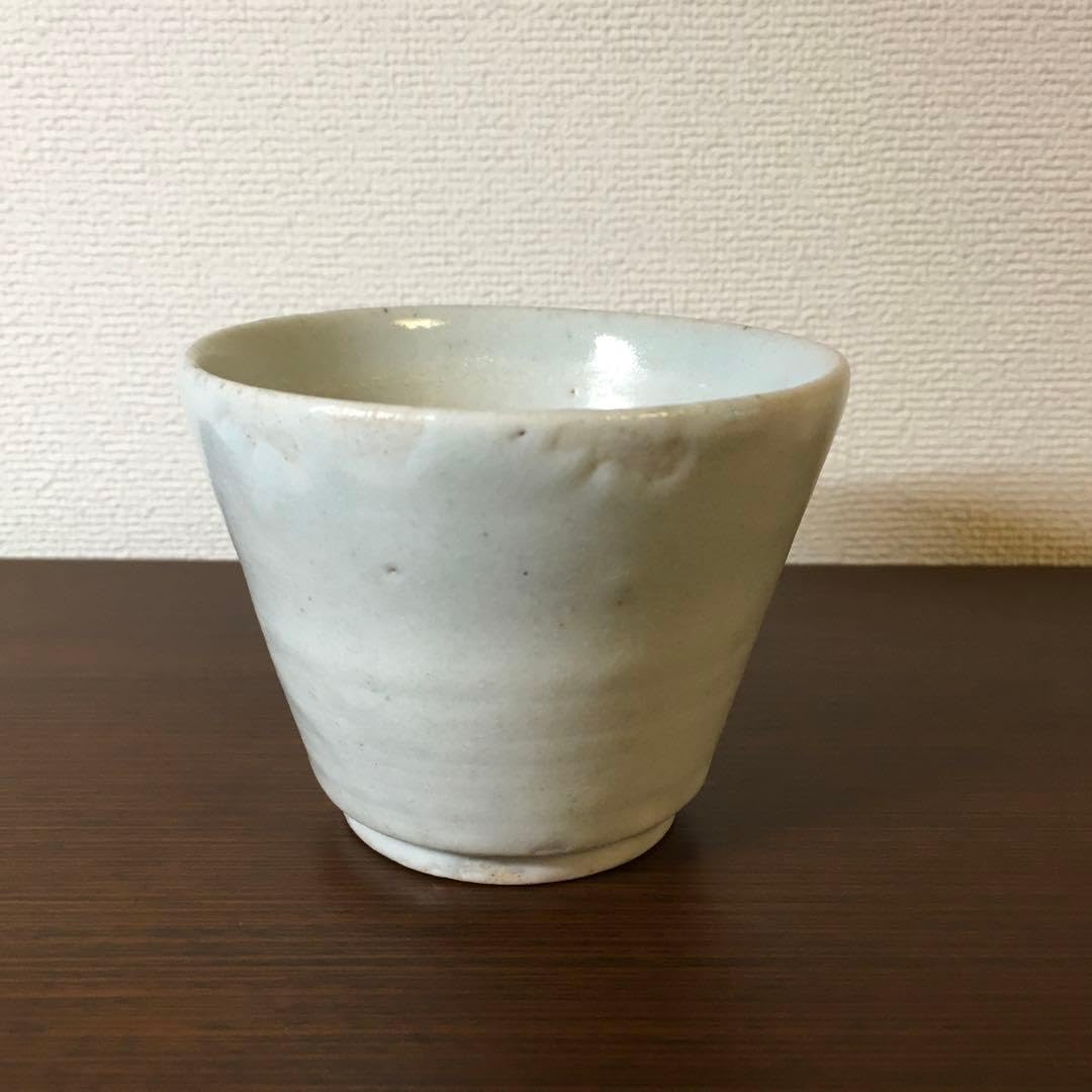 Amazon.co.jp: 古伊万里 白磁 蕎麦猪口 初期 無傷 そば猪口 : ホーム