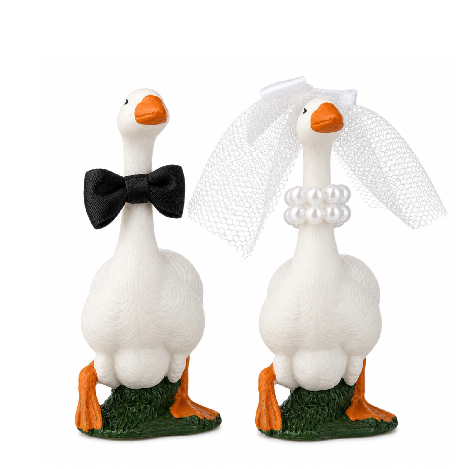 Tapufitil 2 Pieces Wedding Goose Cake Decoration, Bride & Groom Figurines with Veil & Bow Tie, Resin Bride and Groom Figures for Rustic Weddings, Engagement & Bridal Party