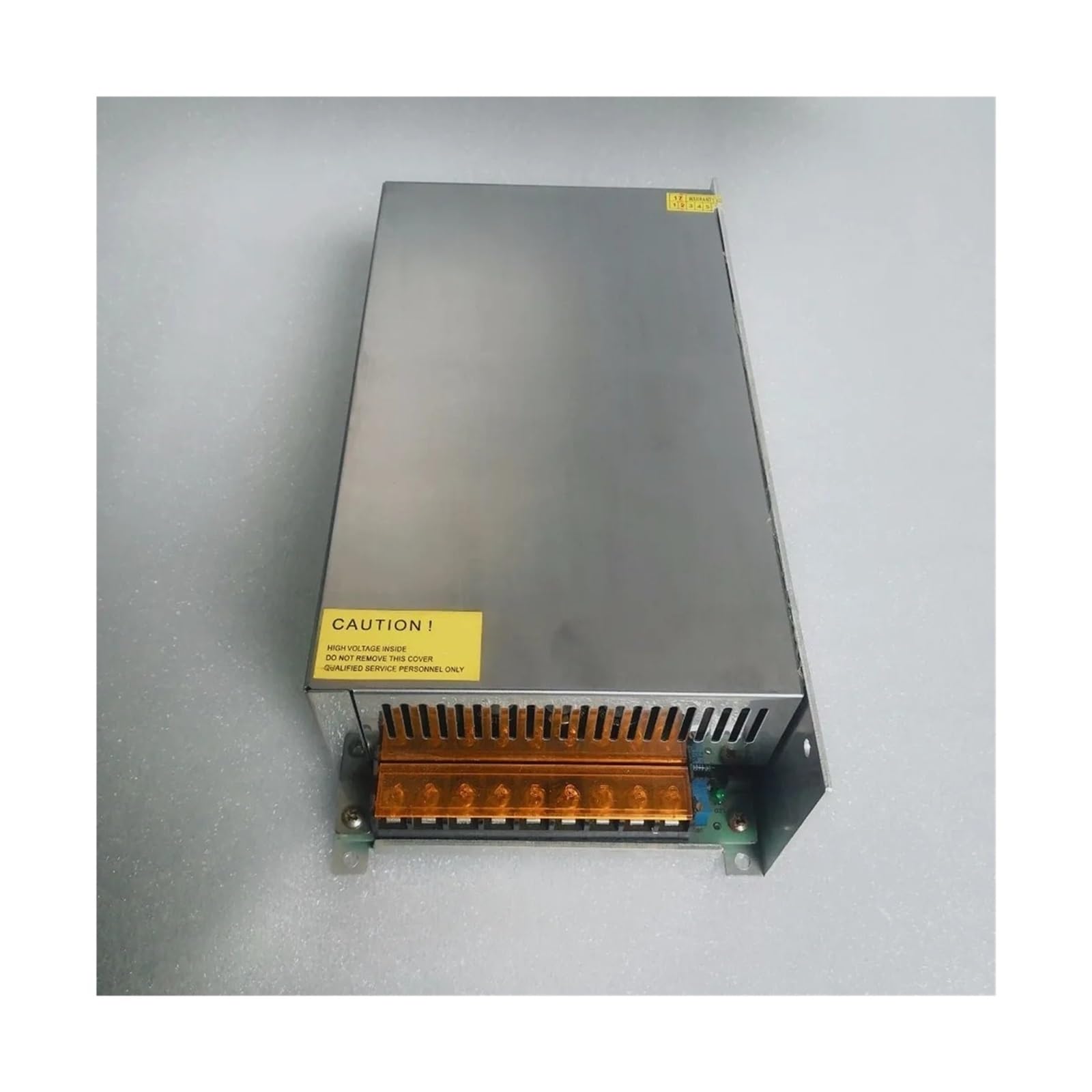 Alimentation à découpage 70V boîtier métal contre surchauffe