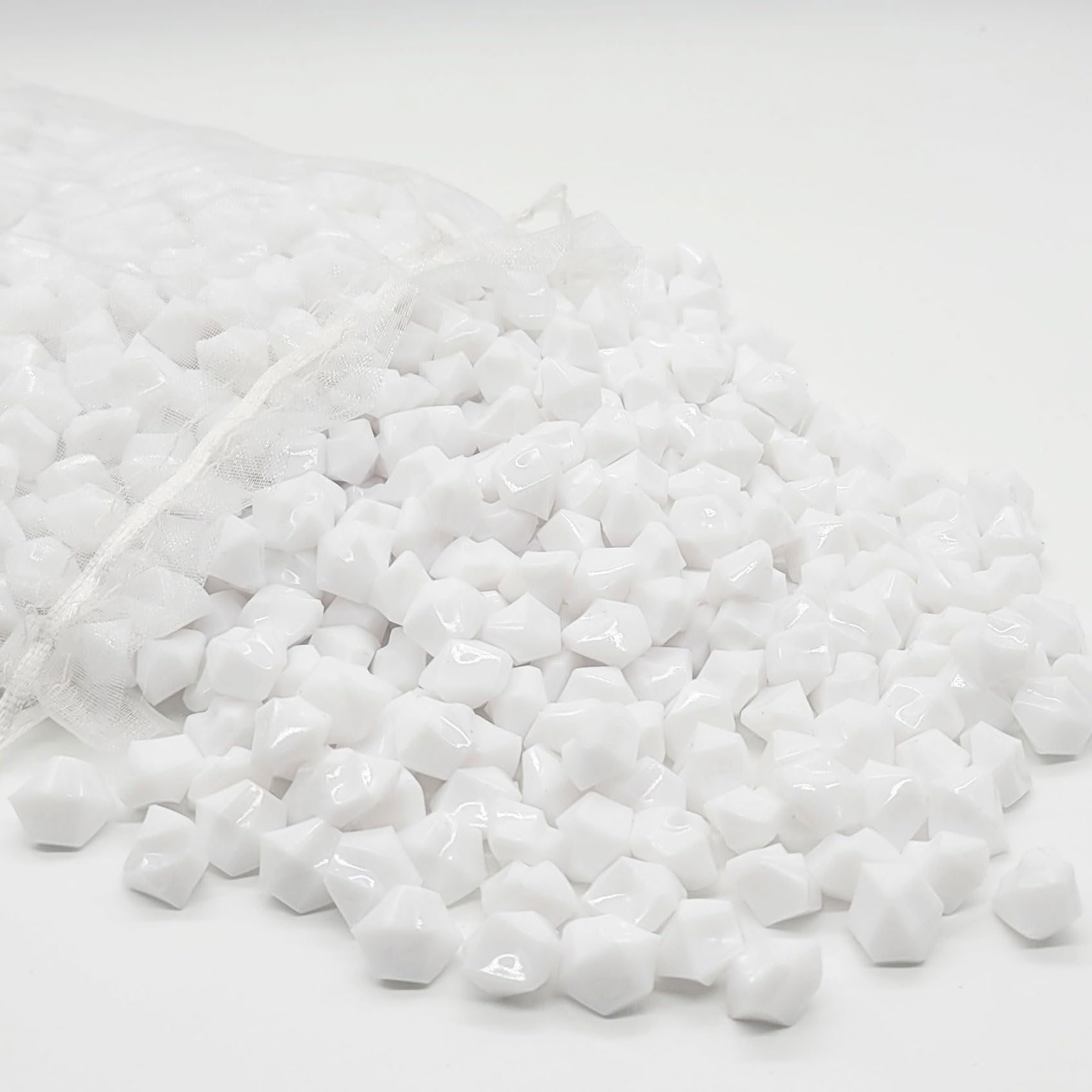 800PCS White Acrylic Ice Rocks – Vase Filler for Home Décor & Centerpieces, Perfect for Table Decorations and Event Stylingg