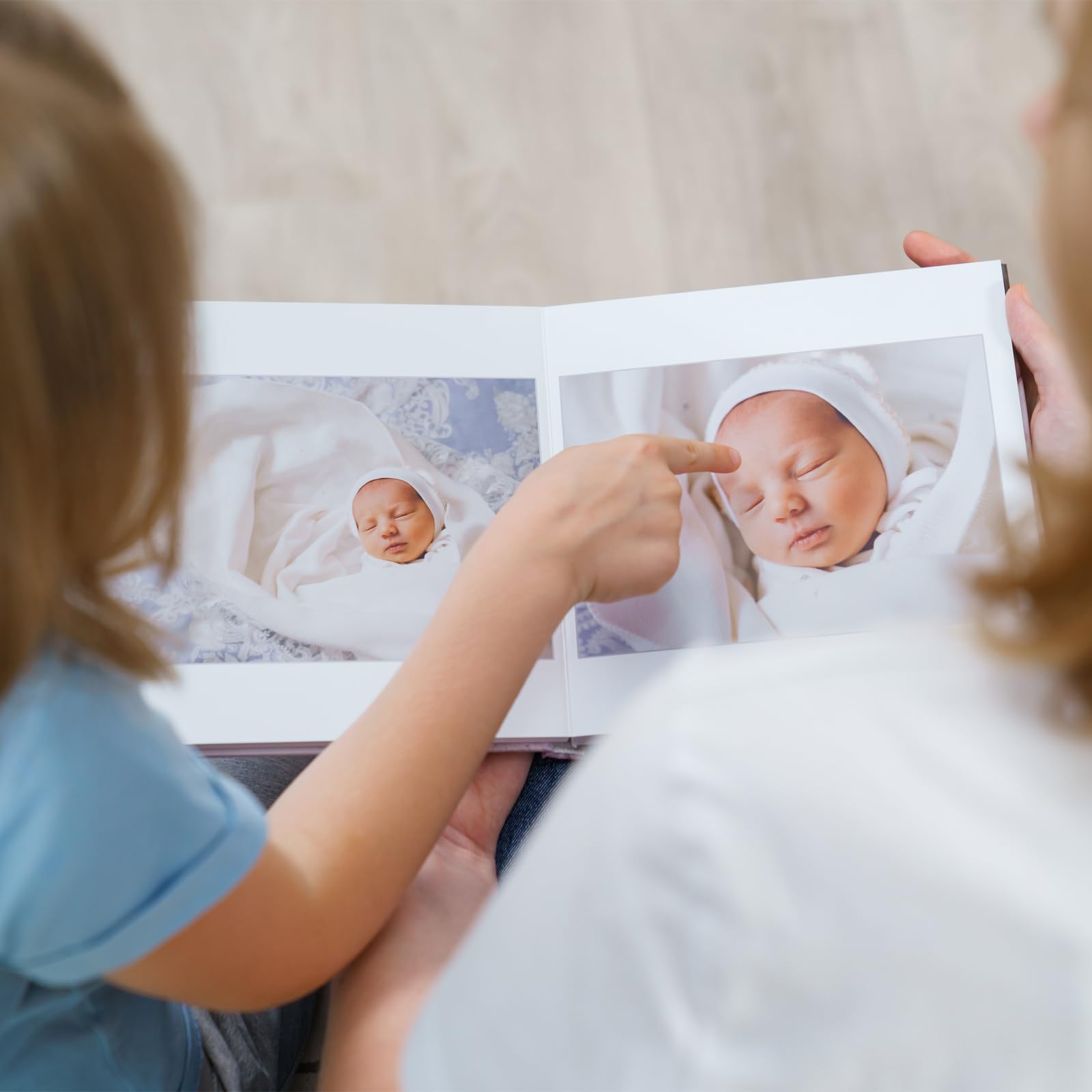 Sinmoe Paquete de 36 álbumes de fotos de 4 x 6 pulgadas, cada uno muestra 36 imágenes, mini álbum de fotos de Navidad con inserciones decorativas extraíbles y cubierta transparente flexible (estilo